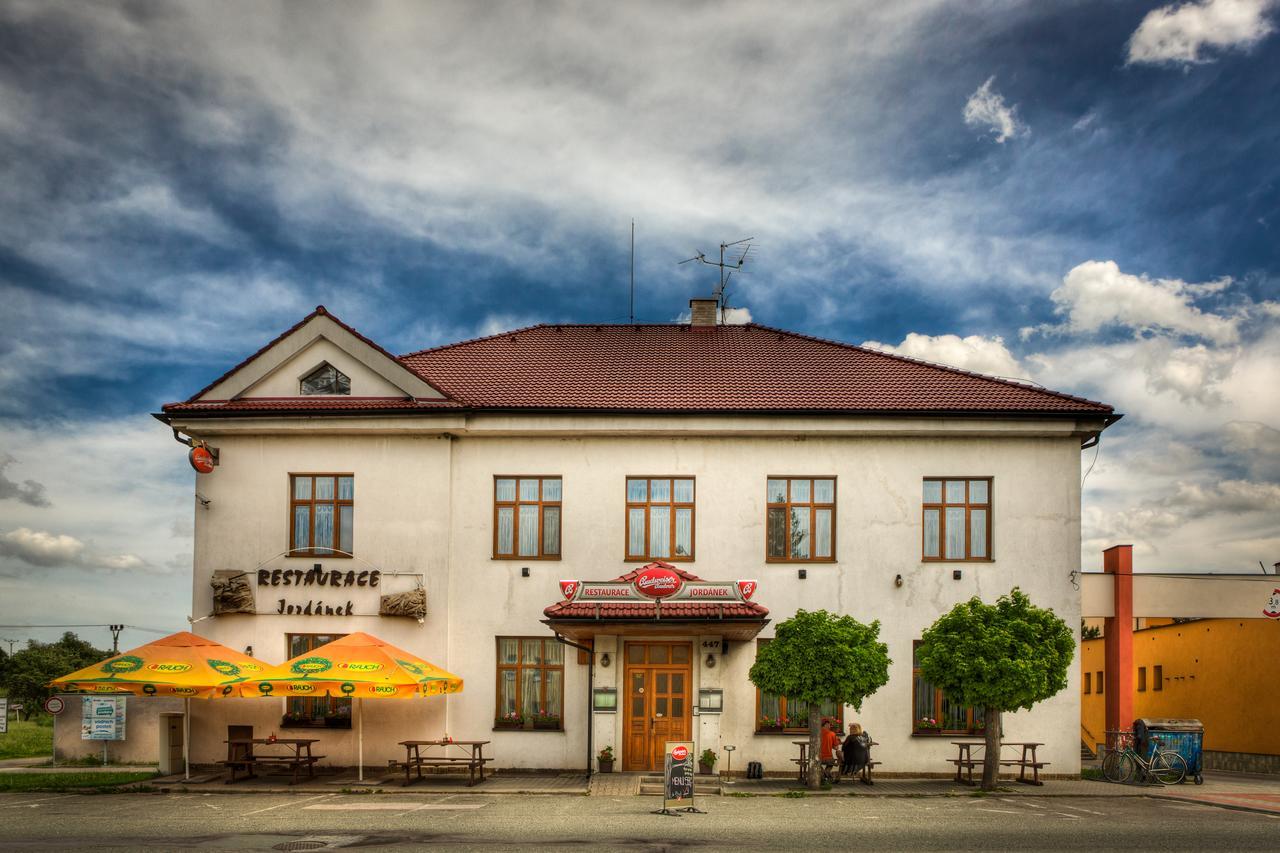 Hotel Jordanek Opocno Luaran gambar