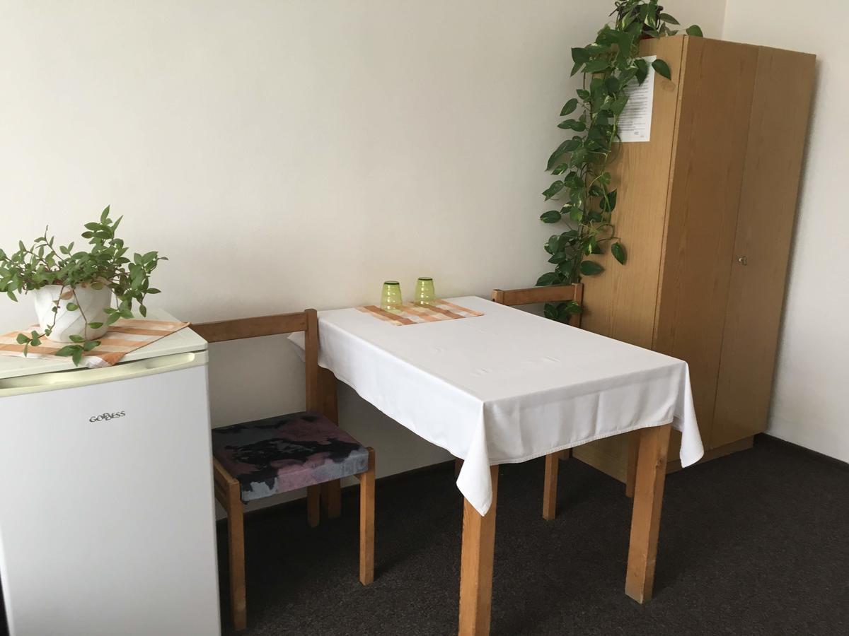 Hotel Jordanek Opocno Luaran gambar